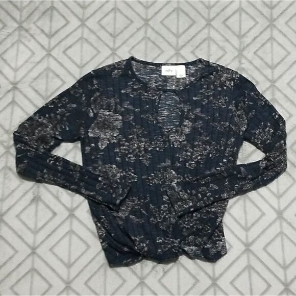 NWOT Daytrip Green & Black Marled Floral Keyhole Twist Ribbed Dainty Chic Blouse - Picture 1 of 6